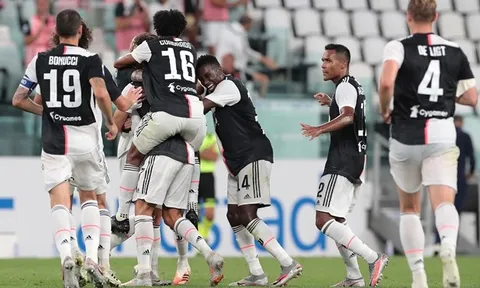 Sarri nói gì khi giành được danh hiệu đầu tiên cùng Juventus?