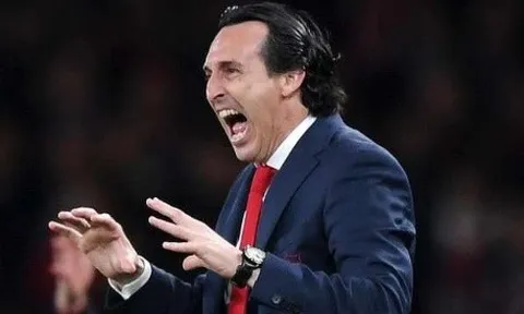 Emery nổi cơn thịnh nộ, ra giá bán quách 'công thần làm loạn'