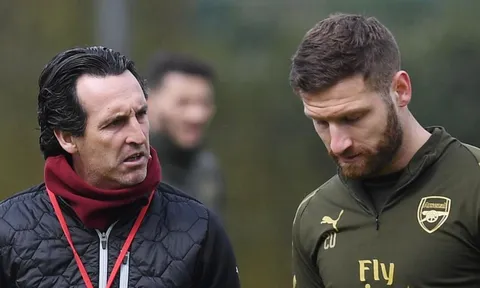 "Emery xem tôi như bất kì cầu thủ nào khác của Arsenal"
