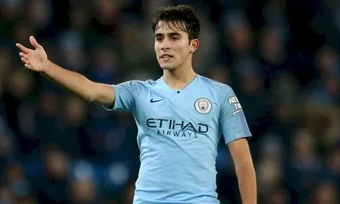Từ bỏ De Ligt, Barca quyết chiêu mộ sao Man City để thay Pique