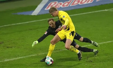 Marco Reus: "Dortmund có hiệp 2 không thể tin nổi"