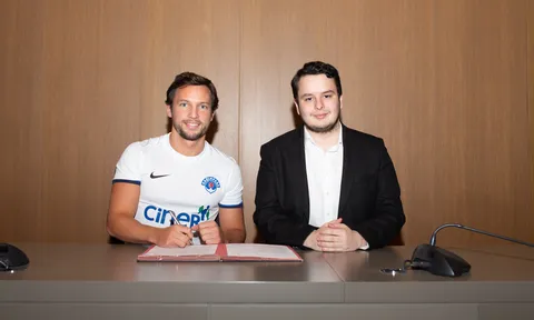 CHÍNH THỨC! Chelsea chia tay nhà vô địch Premier League