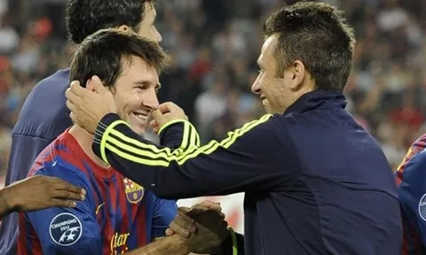 “Việc đầu tiên tôi làm vào buổi sáng là đọc tin về Federer và Messi"