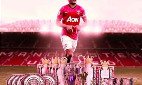 Evra dạy dỗ những 'kẻ hám tiền' lợi dụng M.U, Dybala liền đáp trả bất ngờ