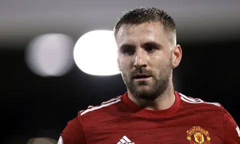 Chỉ 1 thống kê trước Chelsea cho thấy Luke Shaw giờ là số 1
