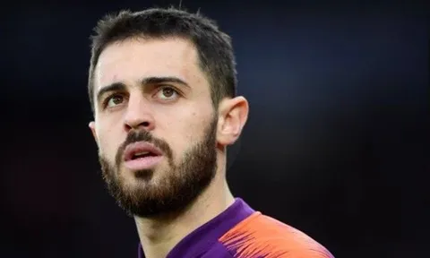 SỐC! Đùa cợt quá đà, 'trò cưng' Guardiola sắp nhận 'trái đắng' từ FA