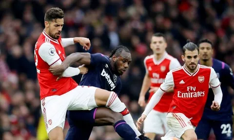 Fan Arsenal: "Cậu ấy như con quái vật, như chiếc Rolls Royce"