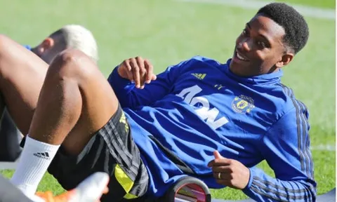 Fan Man Utd van nài: "Mua hắn ta làm gì, Martial xứng đáng hơn"