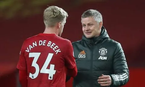 Fan M.U chỉ ra thời điểm Donny van de Beek sẽ có suất đá chính