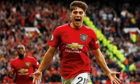 Fan Quỷ đỏ tìm ra Park Ji-sung mới
