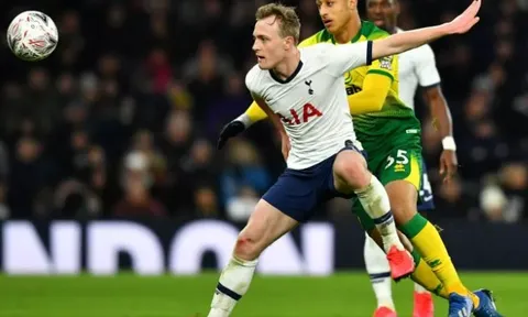 Fan Tottenham: "Cậu ấy khiến tôi nhớ Scott Parker, hay hơn cả Winks"