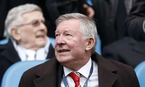 Ed Woodward đúng hay sai khi không nghe Sir Alex?