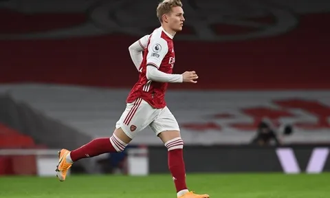 Được 'diện kiến' HLV Wenger, Odegaard vẫn từ chối Arsenal đầy bất ngờ