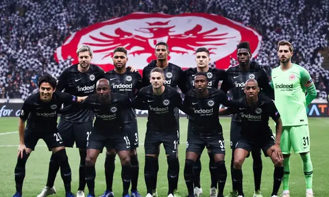 CHÍNH THỨC! 'Đại bàng' Bundesliga đã toang vì COVID-19