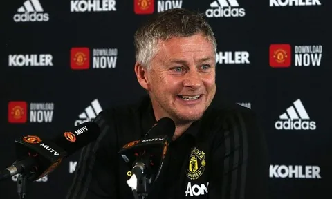 'Tàng hình' quá lâu, 'bom xịt' M.U bắn thông điệp ẩn ý tới Solskjaer