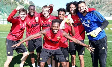 Fred 'kết liễu' cực nuột, chỉ rõ tâm trạng toàn đội Man Utd