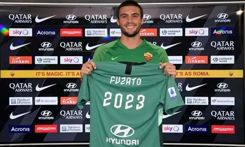 CHÍNH THỨC: Roma "giữ chân" ngôi sao đầu tiên, không phải Smalling