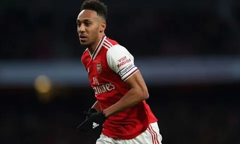 "Gã khổng lồ" chi tiền + "người Arsenal cần" đổi lấy Aubameyang