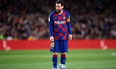 Gary Neville phát biểu sốc về khả năng Messi gia nhập Man City