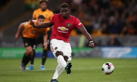 Gary Neville nổi khùng vì hành động của Pogba và Rashford