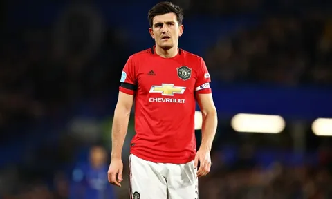 Gary Neville: VAR sai lầm lớn khi không đuổi Maguire