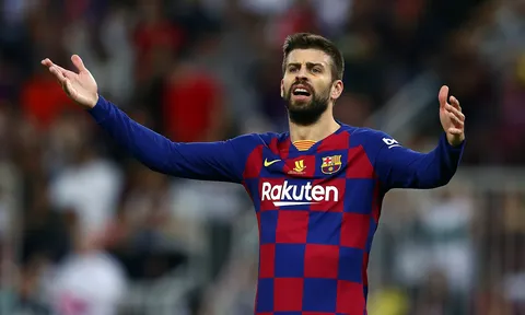 Đây, tình huống Pique cáu bẳn với kẻ 'hạ sát' Barca