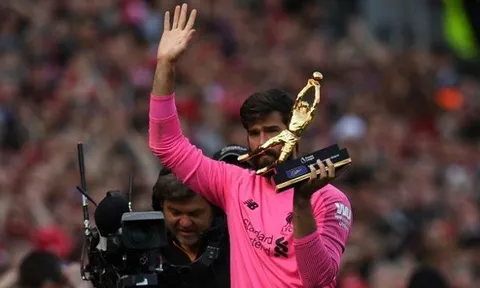 Cựu thủ thành Liverpool nói về đàn em: “Cậu ấy thật xuất sắc’’