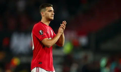 Gã khổng lồ tiếp cận, giải cứu "trò cưng" Mourinho khỏi OTF