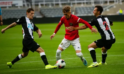 O'Neill vô tình giúp Man Utd tìm ra người thay thế Lingard