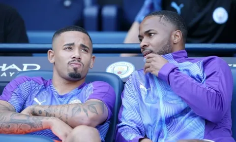"Nạn nhân" của Aguero lên tiếng, Pep lập tức phủ định một khả năng