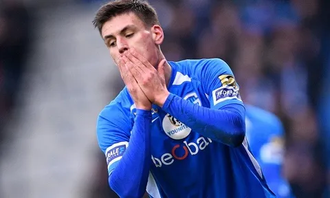 Ghen tị với 2 tân binh Premier League, đồng đội cũ ở Genk nói lời oán hận