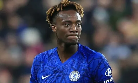 Abraham đánh tan tin đồn về tương lai tại Chelsea
