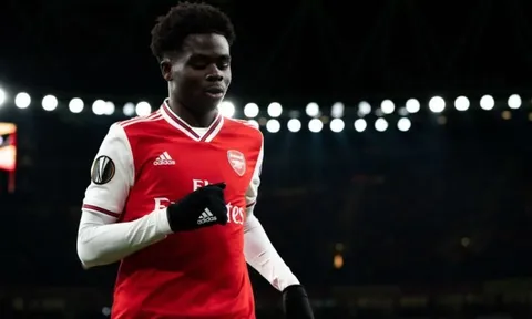 Kieran Tierney trở lại, Arteta phát biểu cực gắt về vị trí hậu vệ trái Arsenal