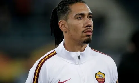 Arsenal quyết "chơi lớn" với Smalling của Man United
