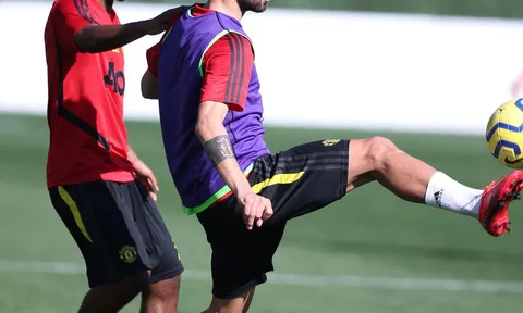 Không Pogba, Solskjaer vẫn có được bộ tứ tiền vệ hoàn hảo