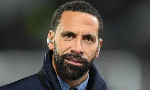 Rio Ferdinand đưa ra lời khuyên cho Man United về Sancho