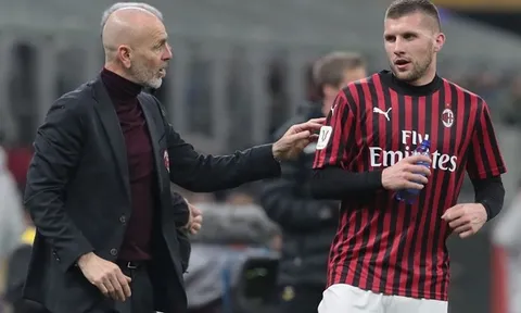 Người trong cuộc lên tiếng về kế hoạch “Alex Ferguson 2.0” của AC Milan