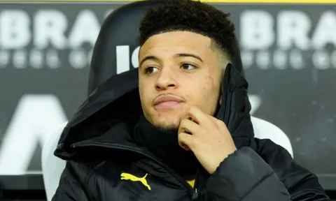 Lộ lý do Jadon Sancho phải ngồi ngoài trước Schalke