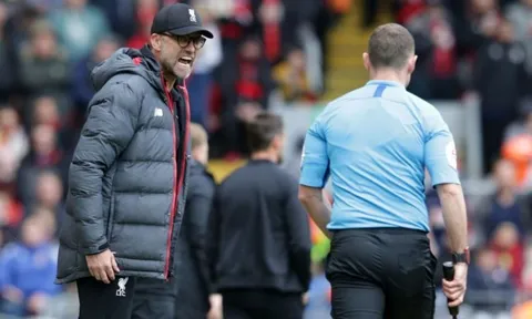 Klopp tiết lộ nguyên nhân đằng sau hành động "điên cuồng" của mình
