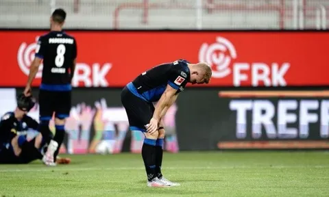 CHÍNH THỨC! Xác định CLB Bundesliga đầu tiên rớt hạng
