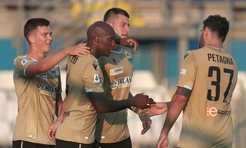 CHÍNH THỨC: Lộ diện đội bóng đầu tiên ở Serie A xuống hạng