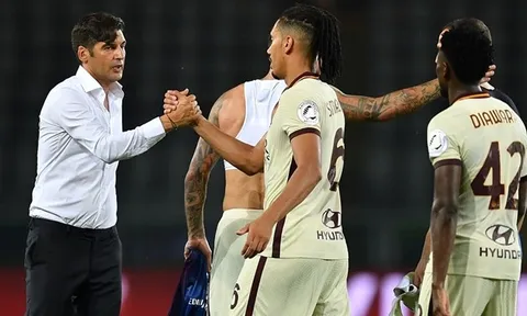 Smalling tặng vé dự Europa League cho Roma trước ngày trở về Man Utd
