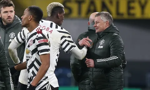 Neville chỉ ra đối thủ của Man Utd trong cuộc đua vô địch