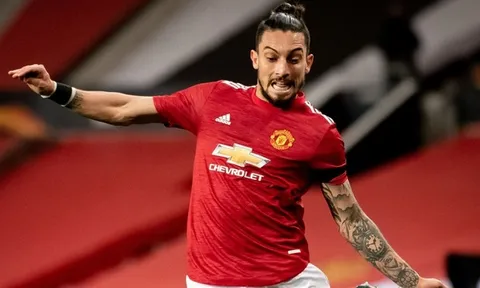 Vì "máy phối bóng" của Inter, Man Utd dùng Telles làm vật tế thần