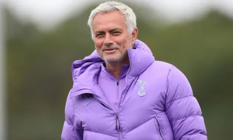 Jose Mourinho và kế hoạch lôi kéo "người thừa" Chelsea