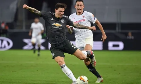 "Cậu ta là vấn đề lớn nhất. Man Utd nên thay thế"