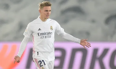 Ferdinand lo lắng cho 1 cái tên khi Arsenal chiêu mộ Odegaard