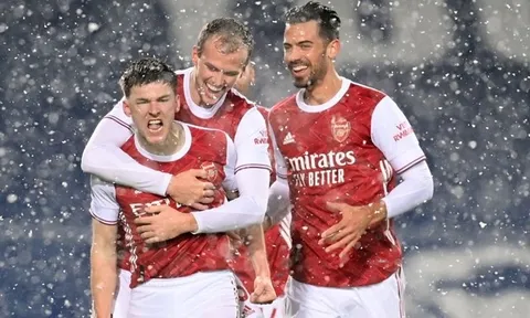CHOÁNG! Dàn sao Arsenal run sợ trước sự quyết liệt của Tierney