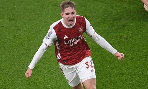 Thua cuộc, HLV Newcastle nhận xét 'trung thực' về viên ngọc quý của Arsenal