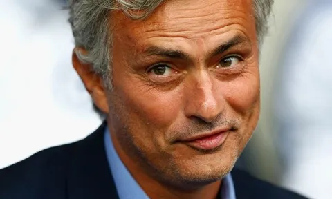 Jose Mourinho thừa nhận chẳng có gì khó khăn khi huấn luyện Chelsea